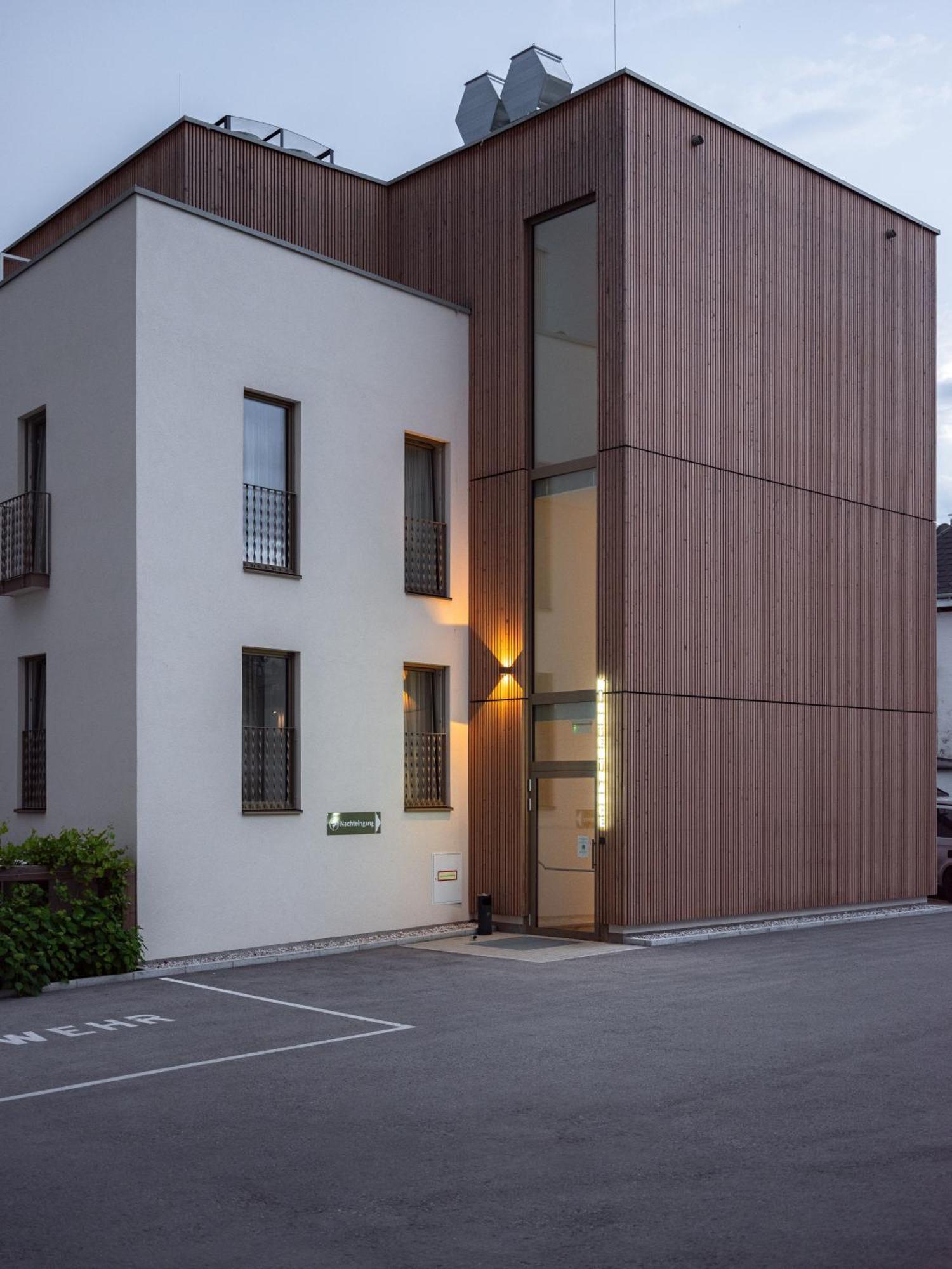 Boutiquehotel Zum Goldenen Hirschen Gmunden Exterior photo